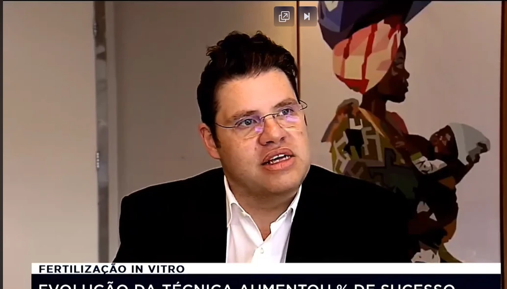 Dr. Bruno na reportagem sobre reprodução assistida